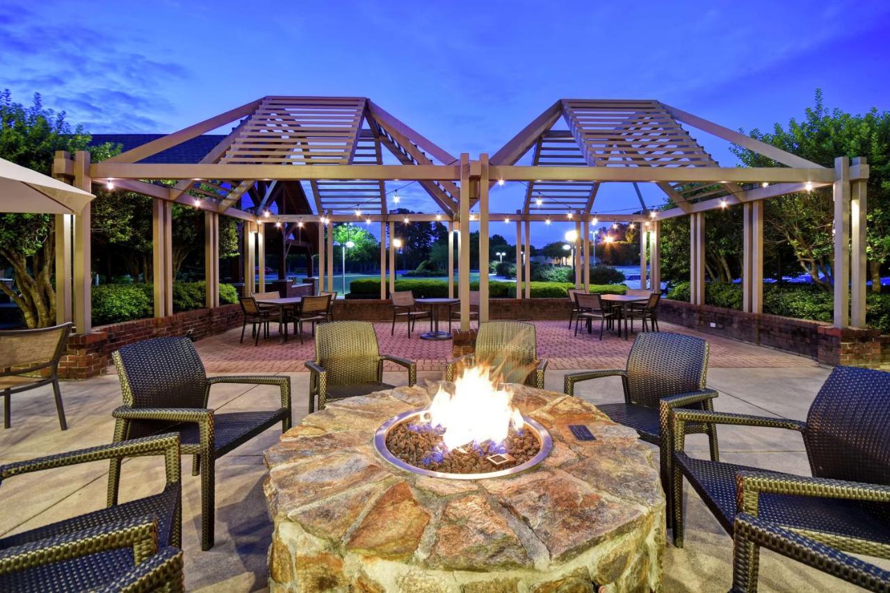 Embassy Suites Greenville Golf Resort & Conference Center Екстериор снимка