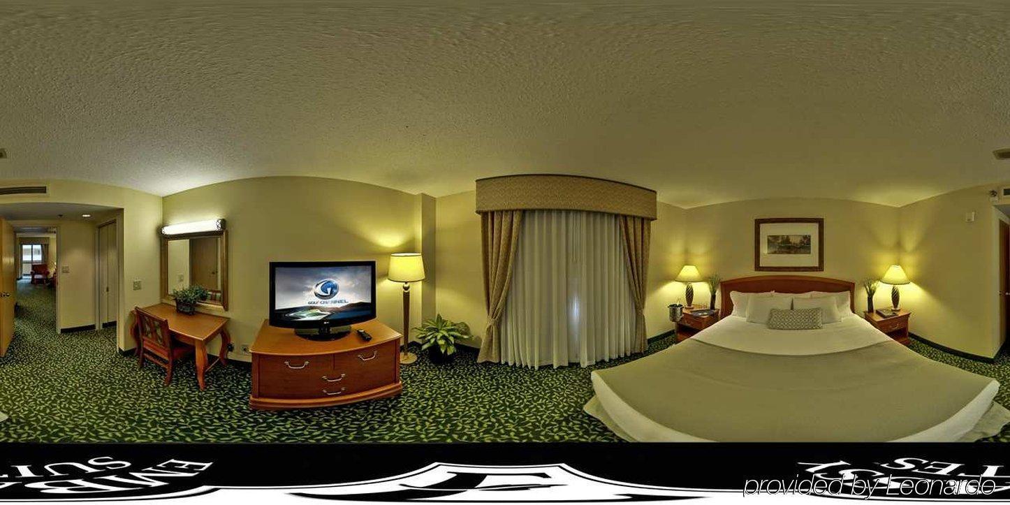Embassy Suites Greenville Golf Resort & Conference Center Екстериор снимка