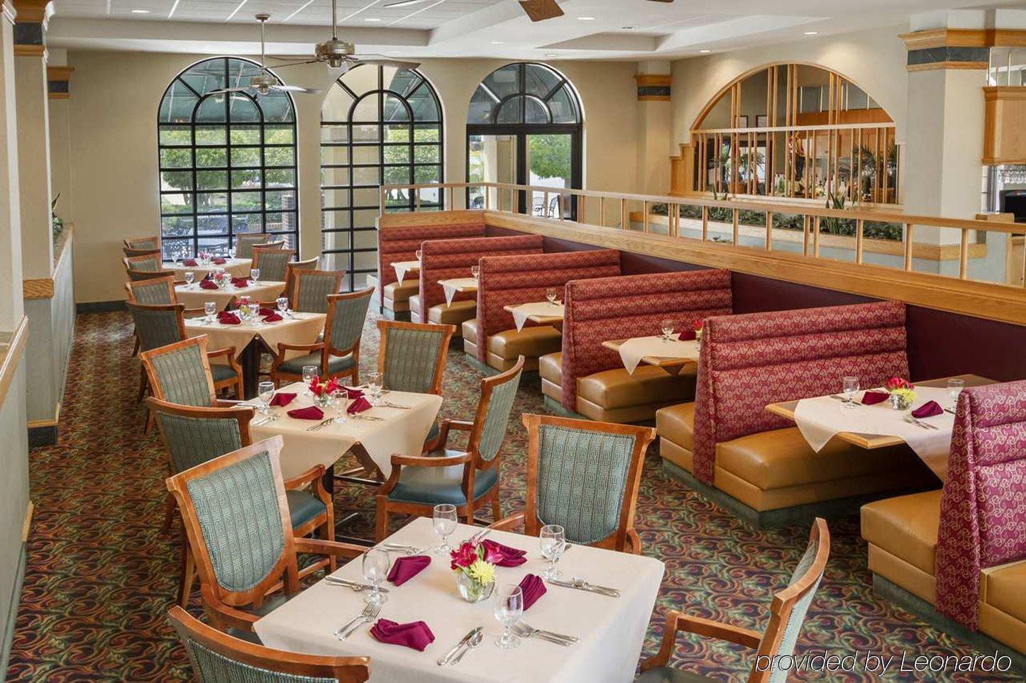 Embassy Suites Greenville Golf Resort & Conference Center Ресторант снимка