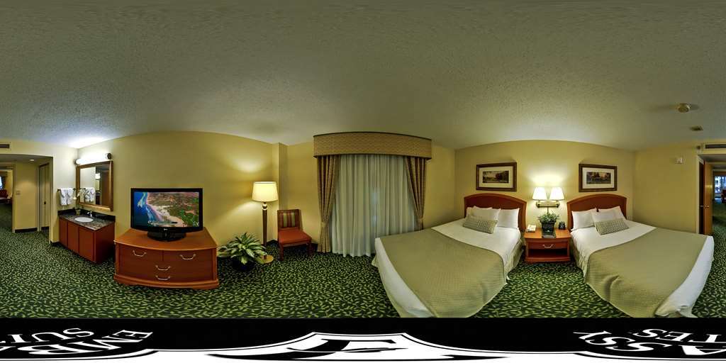 Embassy Suites Greenville Golf Resort & Conference Center Стая снимка