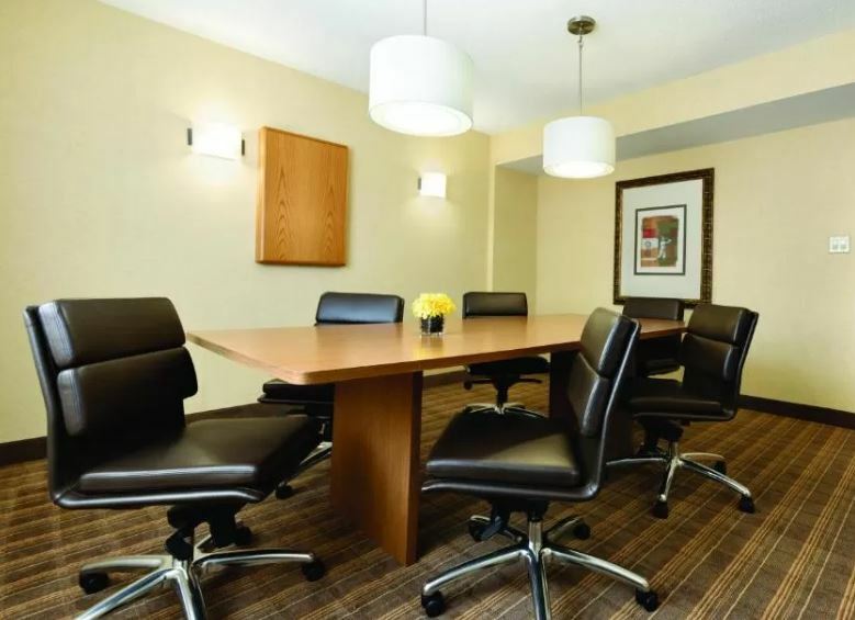 Embassy Suites Greenville Golf Resort & Conference Center Екстериор снимка